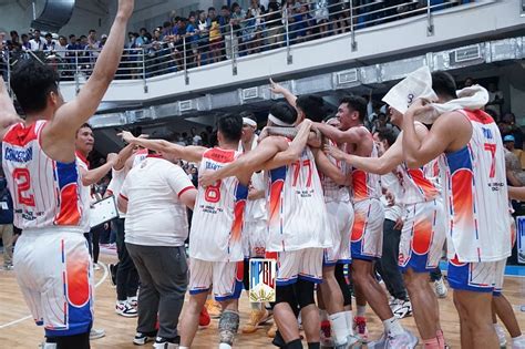 Pampanga sweeps Bacoor for MPBL championship .